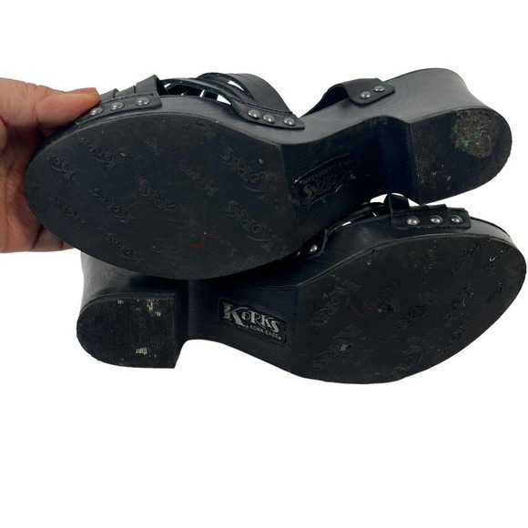 Earth Aurora Black Suede Lace Up Booties Size 8.5 D WIDE Peep Toe - Picture 10 of 14